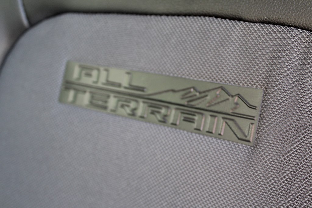 Photo 24 of this GMC CANYON
