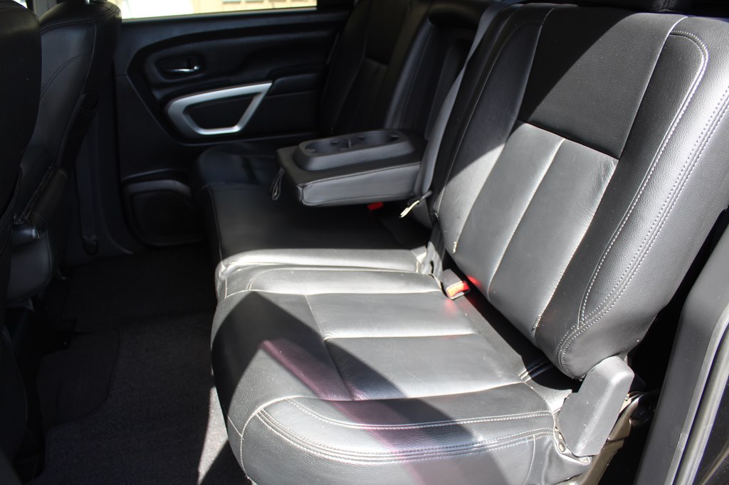 Photo 30 of this NISSAN TITAN
