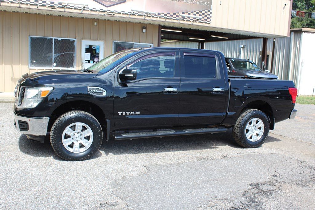 Photo 5 of this NISSAN TITAN