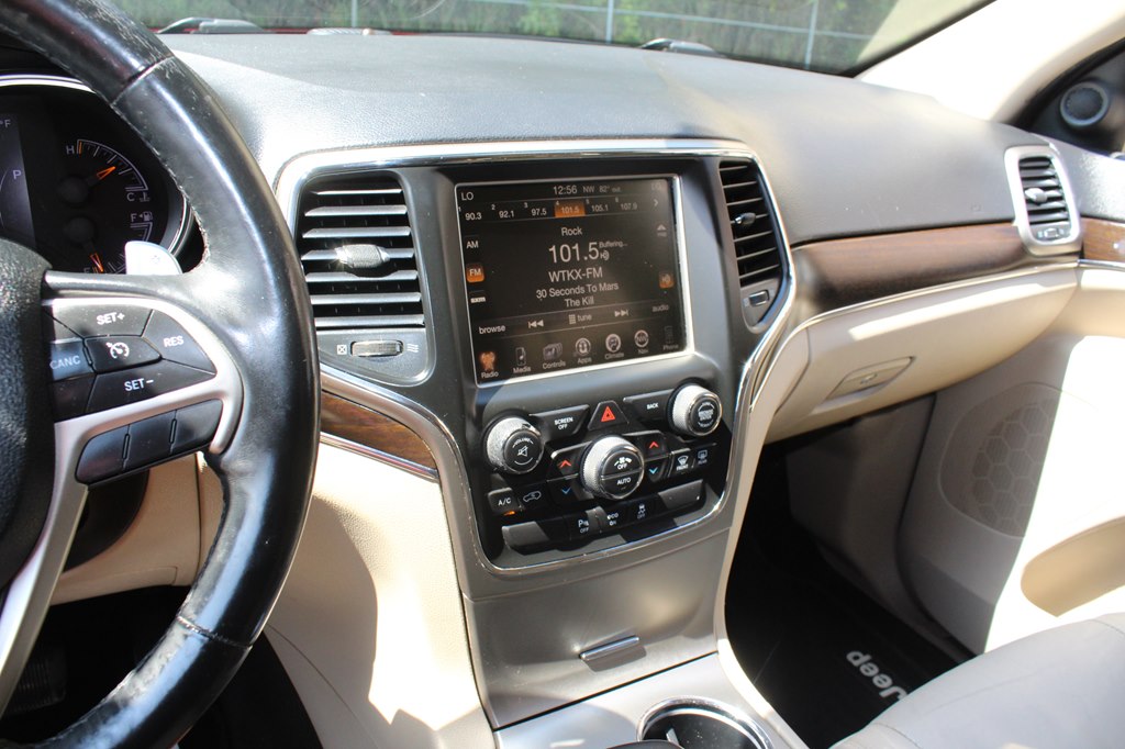 Photo 41 of this JEEP GRAND CHEROKEE