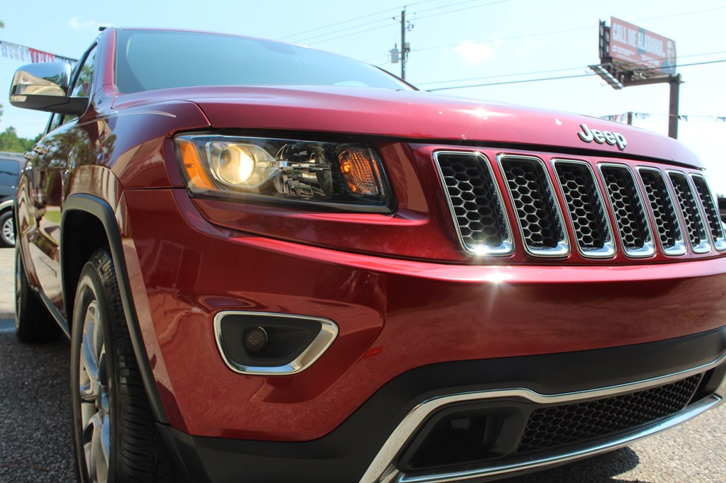 Photo 2 of this JEEP GRAND CHEROKEE