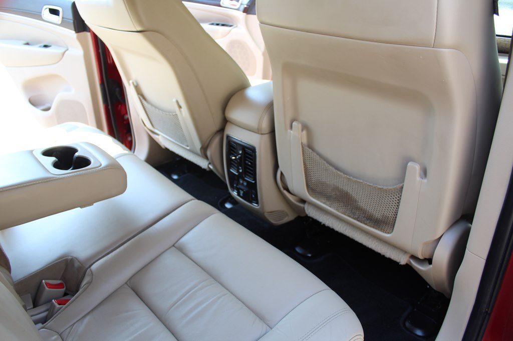 Photo 28 of this JEEP GRAND CHEROKEE