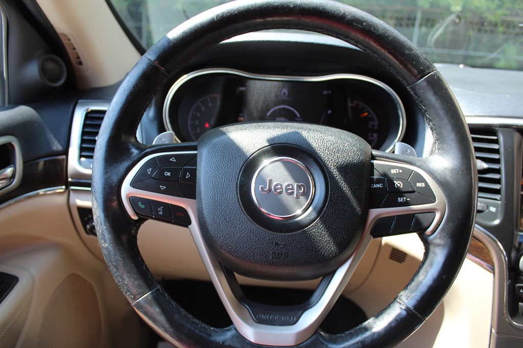 Photo 35 of this JEEP GRAND CHEROKEE