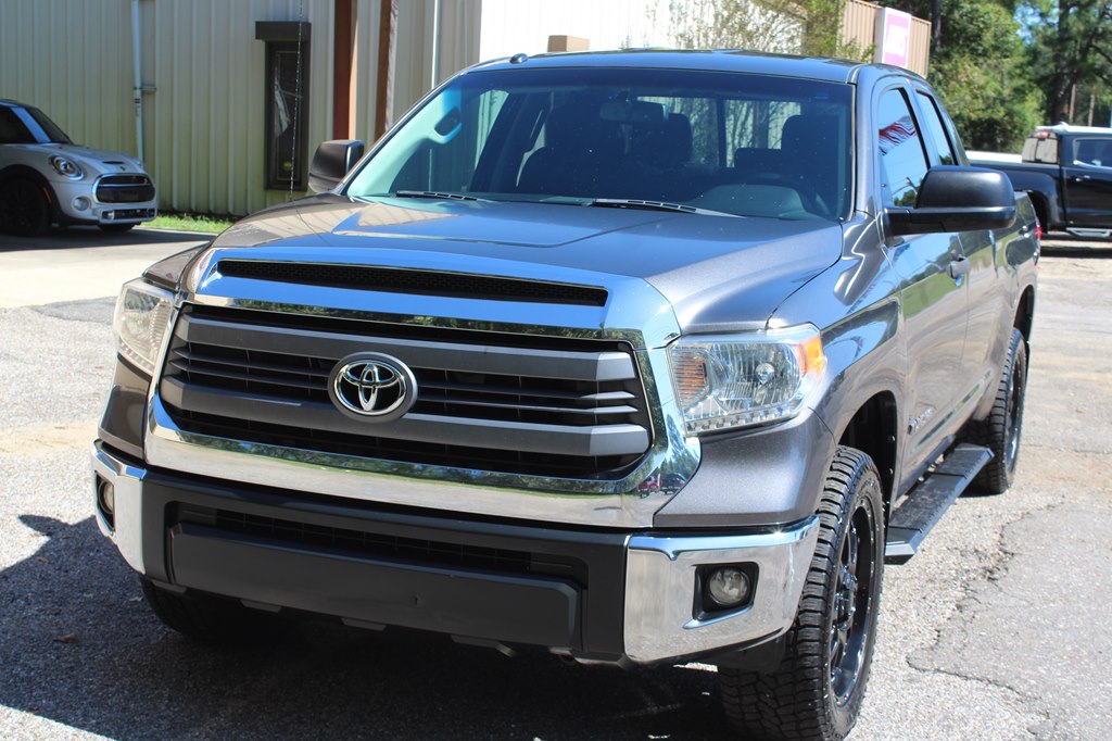 Photo 7 of this TOYOTA TUNDRA