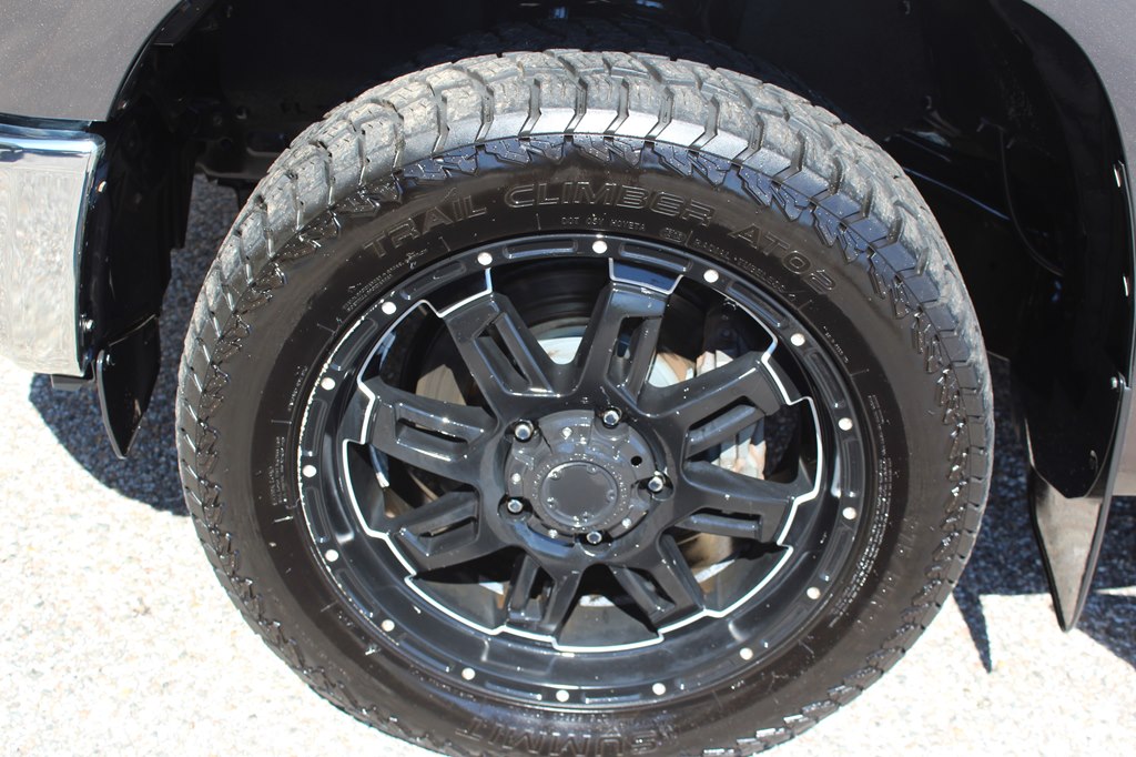 Photo 51 of this TOYOTA TUNDRA