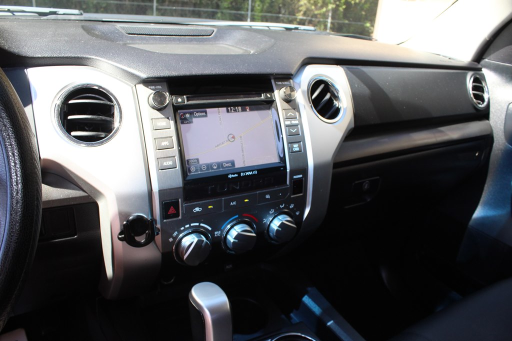 Photo 43 of this TOYOTA TUNDRA