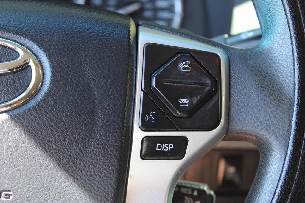 Photo 40 of this TOYOTA TUNDRA