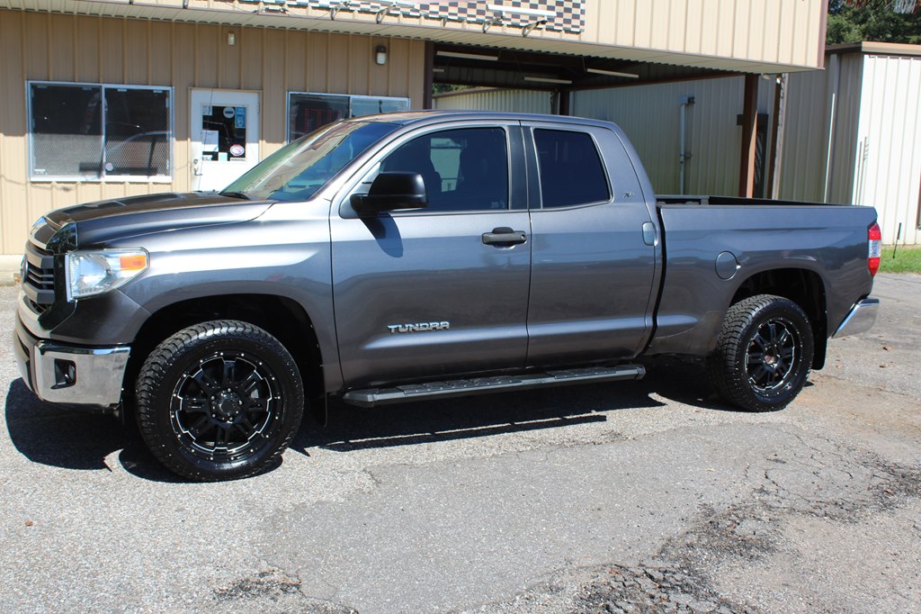 Photo 5 of this TOYOTA TUNDRA