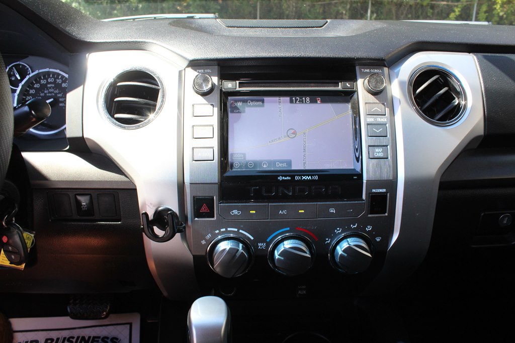 Photo 41 of this TOYOTA TUNDRA