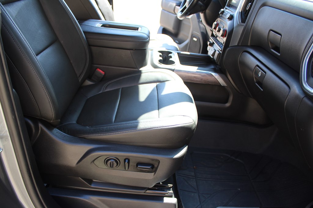Photo 30 of this CHEVROLET SILVERADO 1500