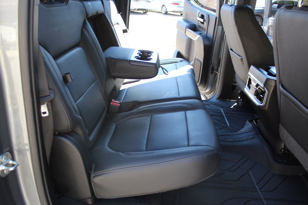Photo 33 of this CHEVROLET SILVERADO 1500