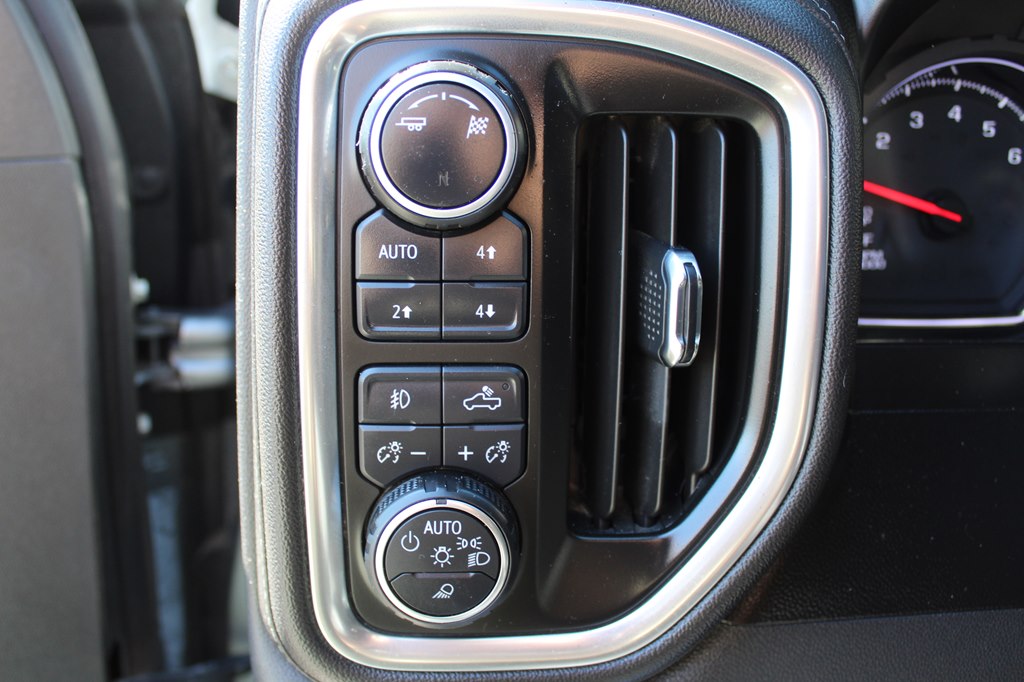 Photo 41 of this CHEVROLET SILVERADO 1500