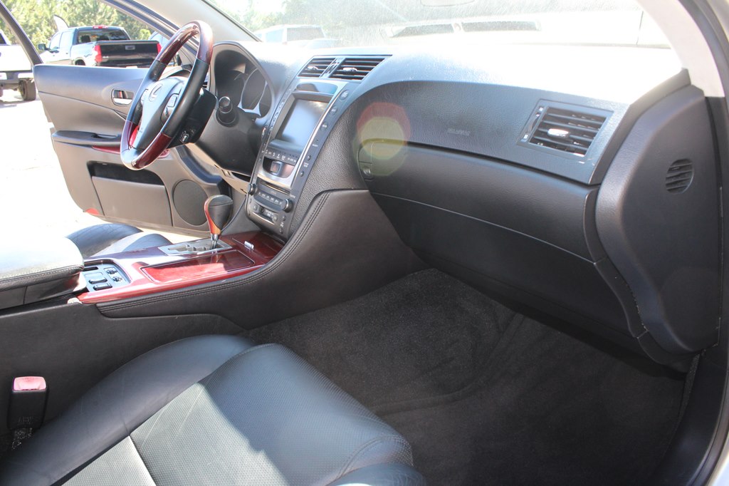 Photo 28 of this LEXUS GS