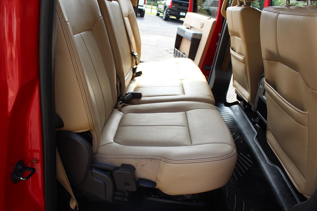 Photo 30 of this FORD F250