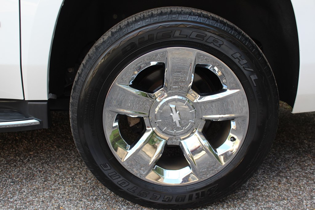 Photo 65 of this CHEVROLET SUBURBAN
