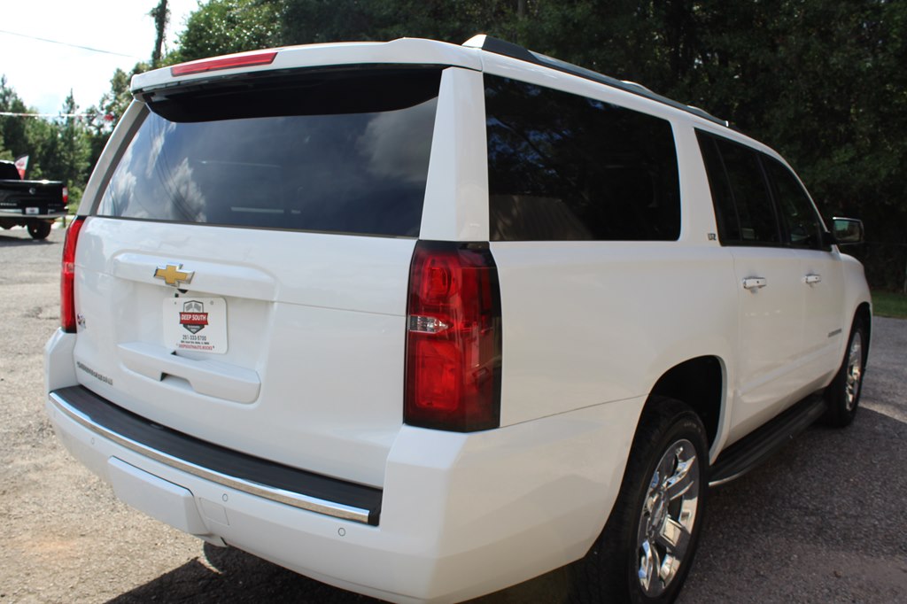 Photo 15 of this CHEVROLET SUBURBAN