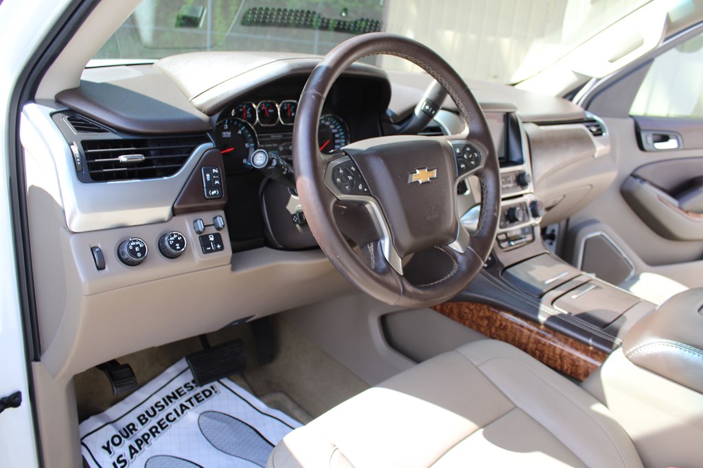 Photo 25 of this CHEVROLET SUBURBAN