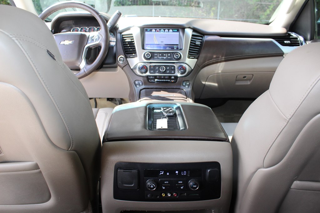 Photo 40 of this CHEVROLET SUBURBAN