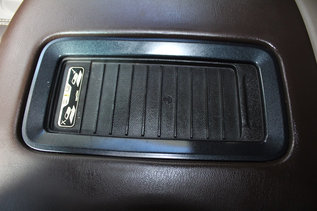 Photo 60 of this CHEVROLET SUBURBAN