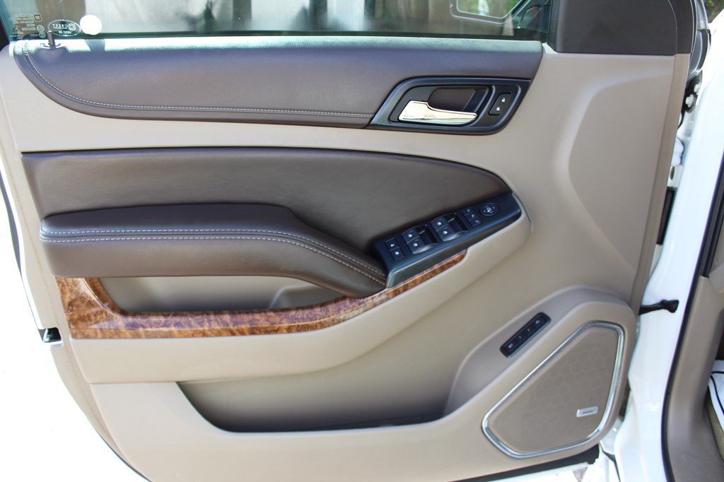 Photo 41 of this CHEVROLET SUBURBAN