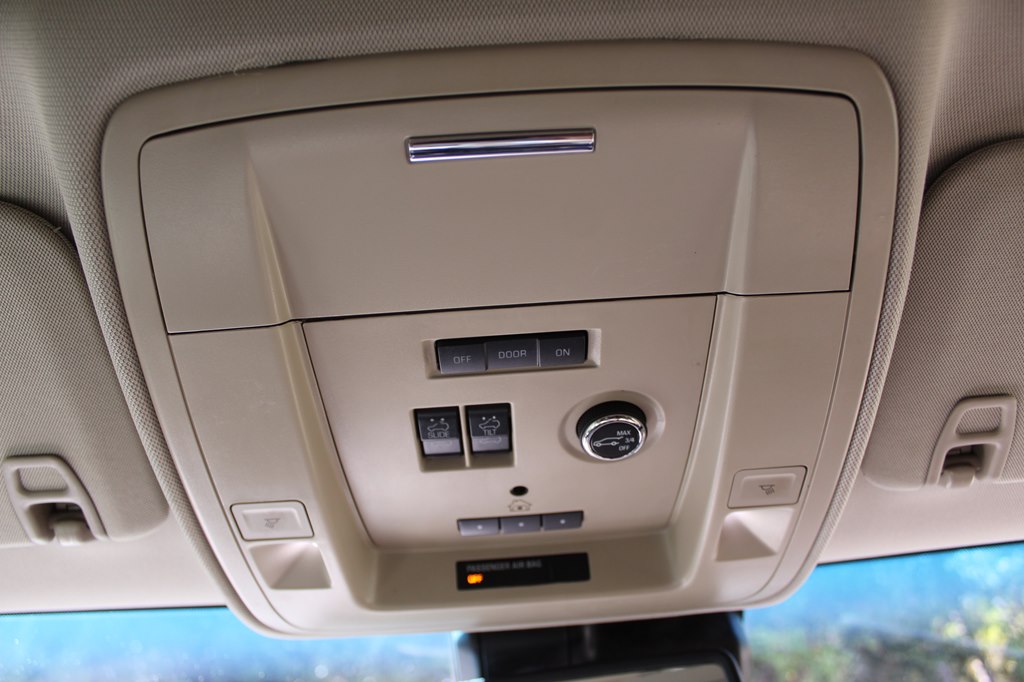 Photo 59 of this CHEVROLET SUBURBAN