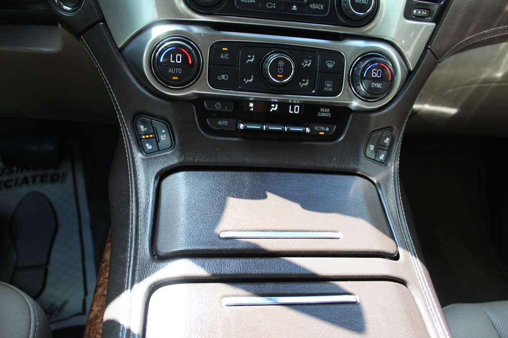 Photo 48 of this CHEVROLET SUBURBAN