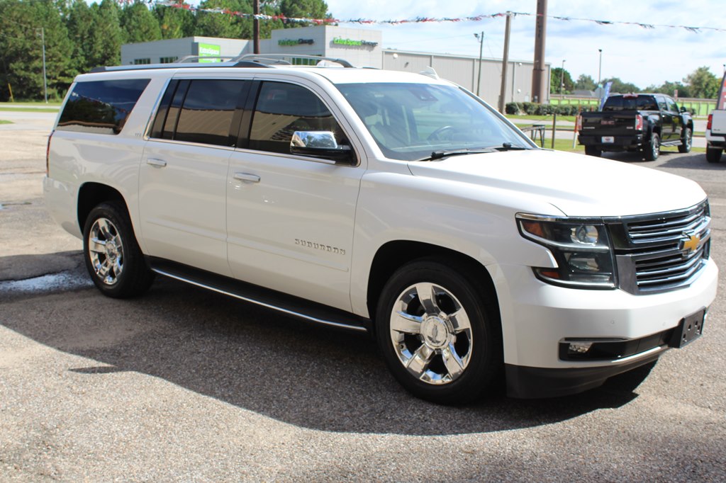 Photo 11 of this CHEVROLET SUBURBAN