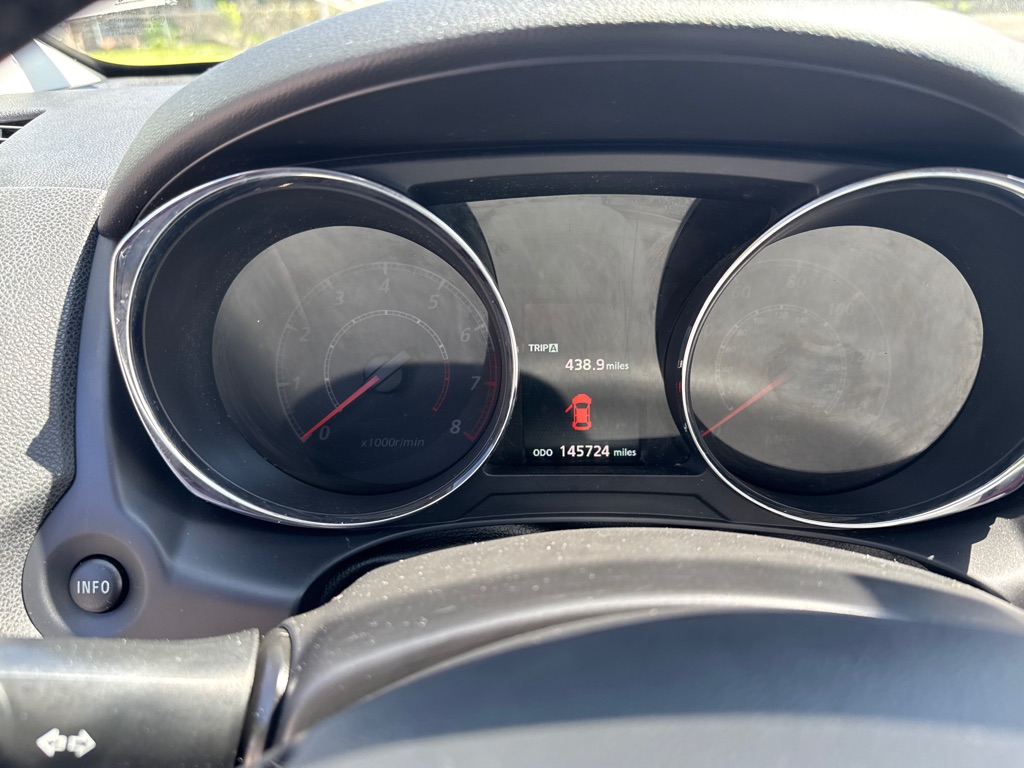 Photo 15 of this MITSUBISHI OUTLANDER SPORT