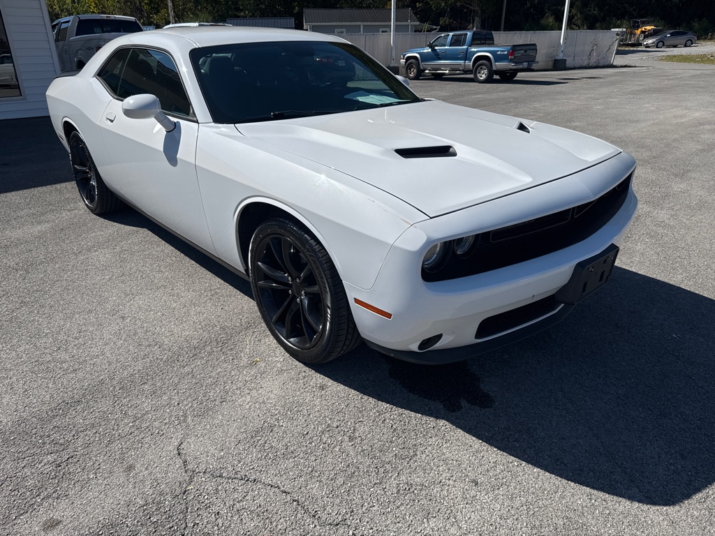 Photo 2 of this DODGE CHALLENGER