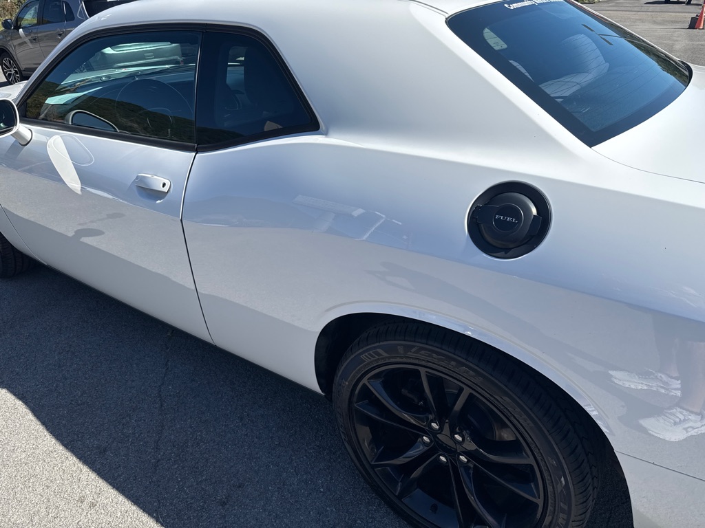 Photo 10 of this DODGE CHALLENGER
