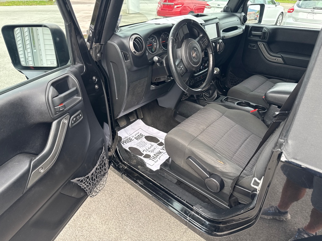 Photo 9 of this JEEP WRANGLER