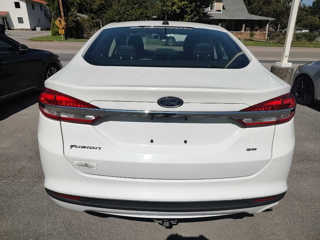 Photo 14 of this FORD FUSION