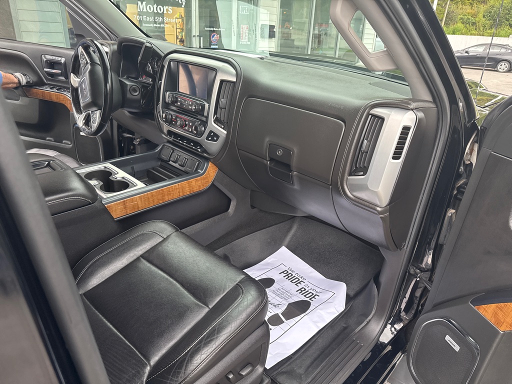 Photo 6 of this GMC SIERRA