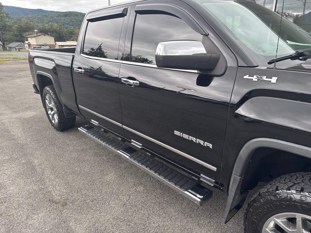 Photo 4 of this GMC SIERRA