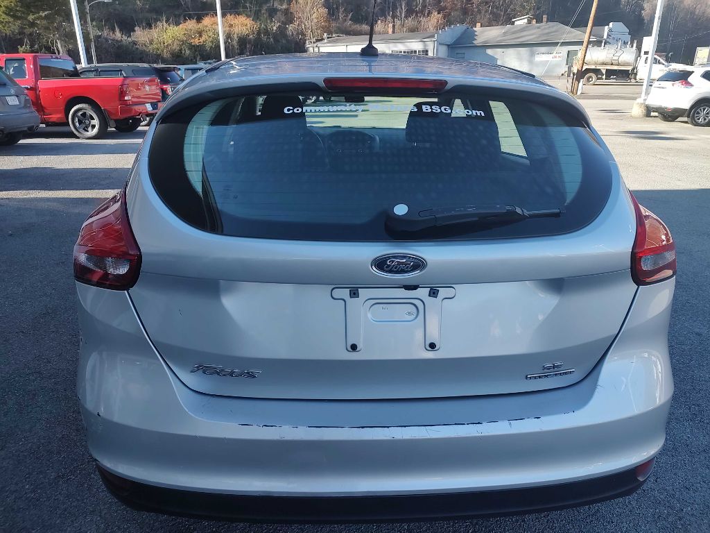 Photo 12 of this FORD FOCUS