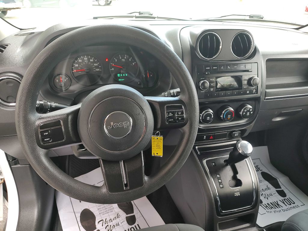 Photo 5 of this JEEP PATRIOT