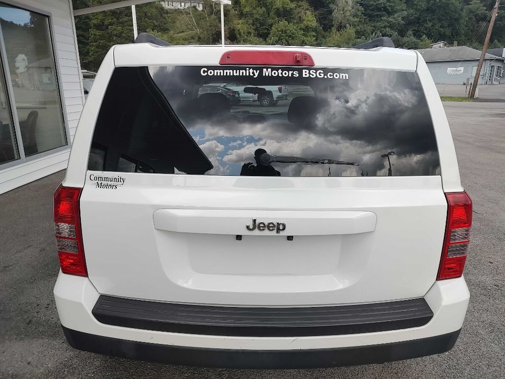 Photo 14 of this JEEP PATRIOT