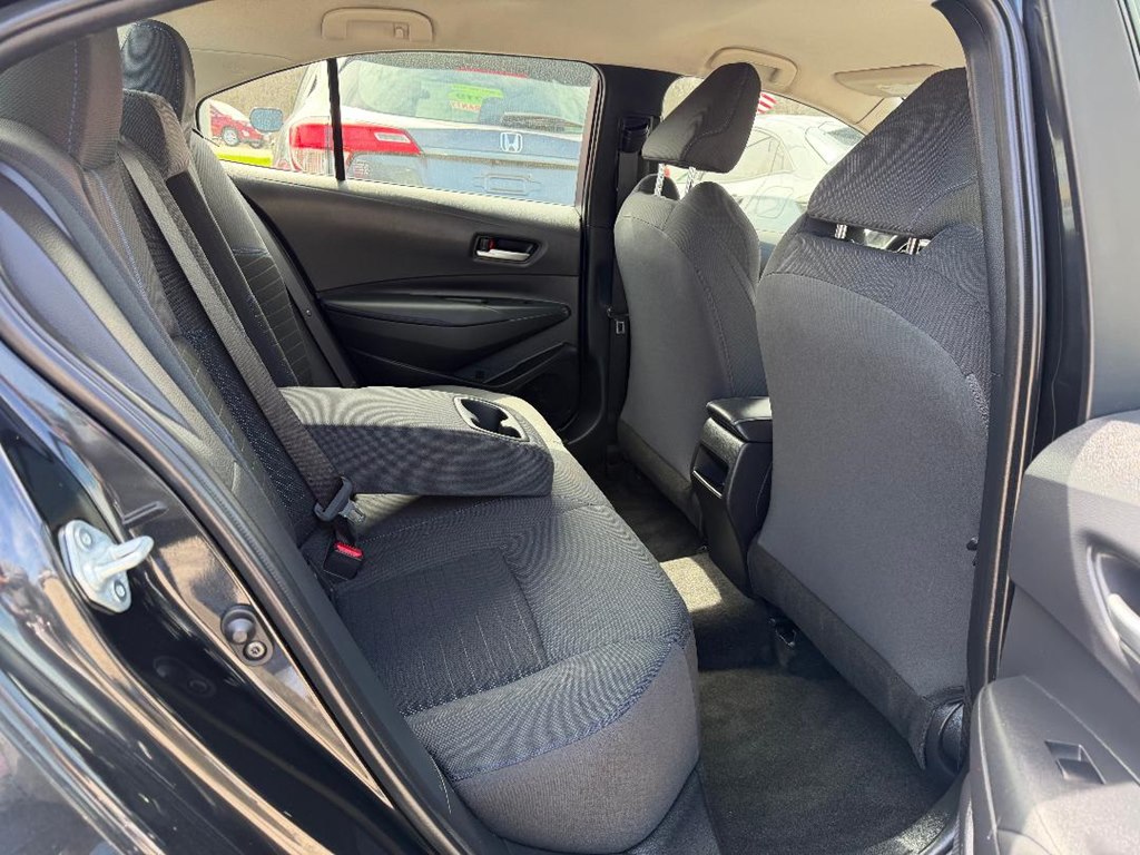 Photo 8 of this TOYOTA COROLLA