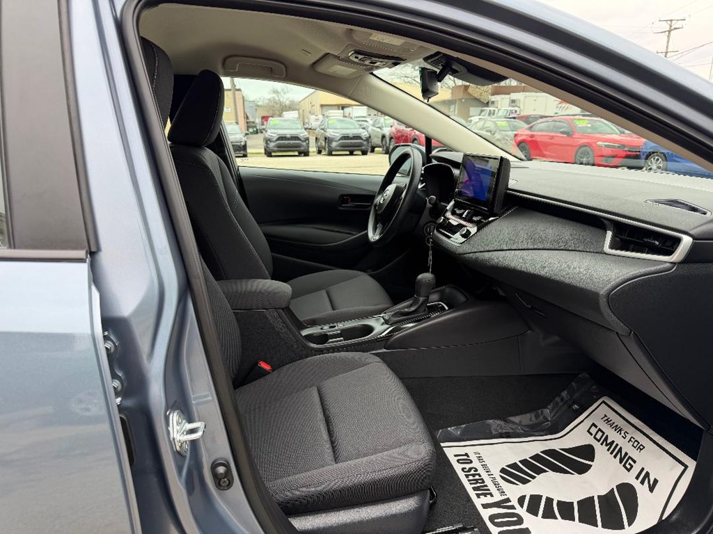 Photo 9 of this TOYOTA COROLLA