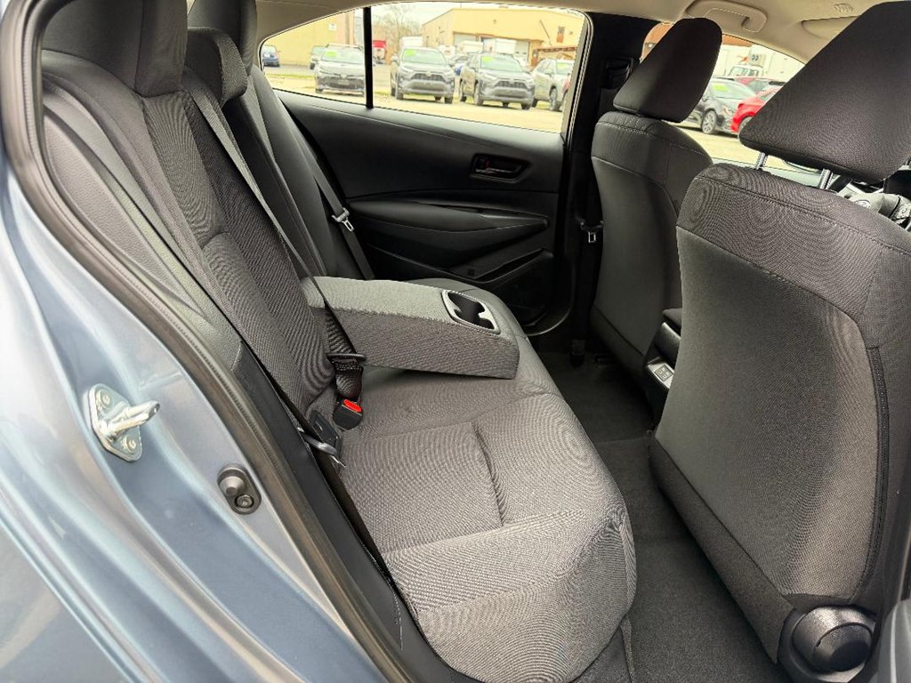 Photo 8 of this TOYOTA COROLLA