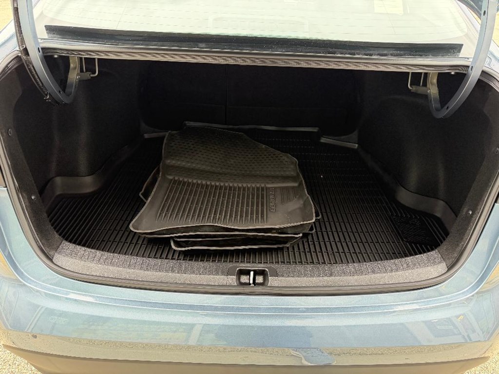 Photo 11 of this TOYOTA COROLLA