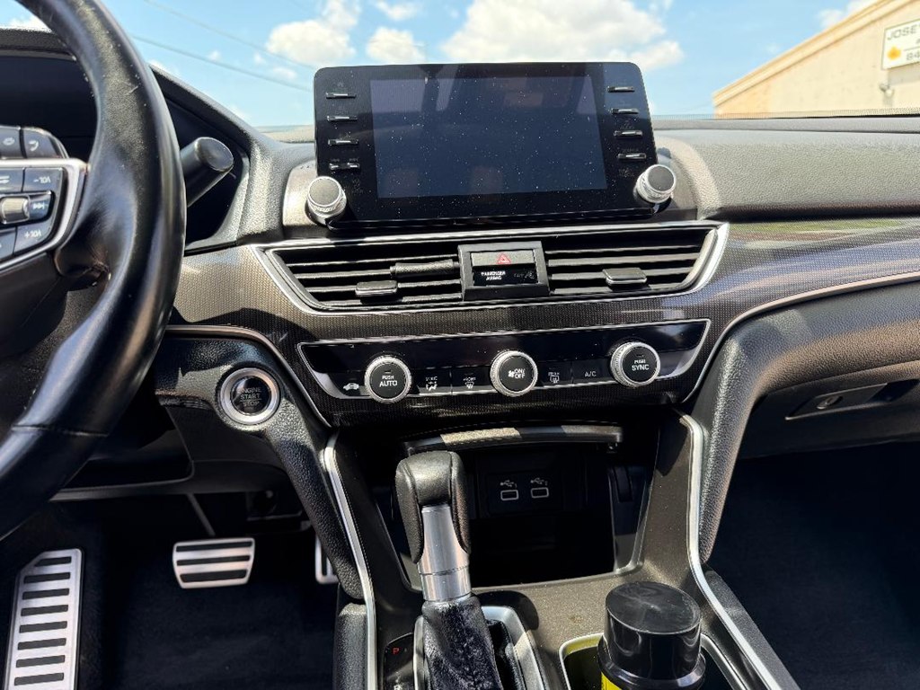 Photo 8 of this HONDA ACCORD