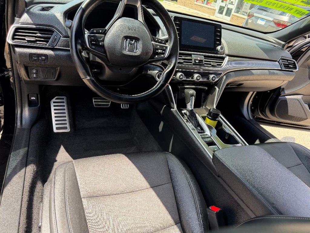 Photo 12 of this HONDA ACCORD