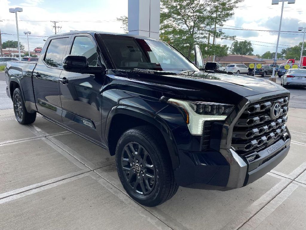 Photo 2 of this TOYOTA TUNDRA