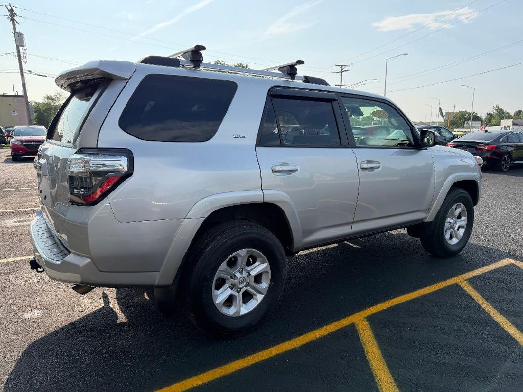 Photo 4 of this TOYOTA 4RUNNER