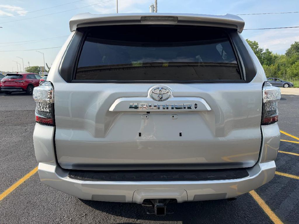 Photo 6 of this TOYOTA 4RUNNER