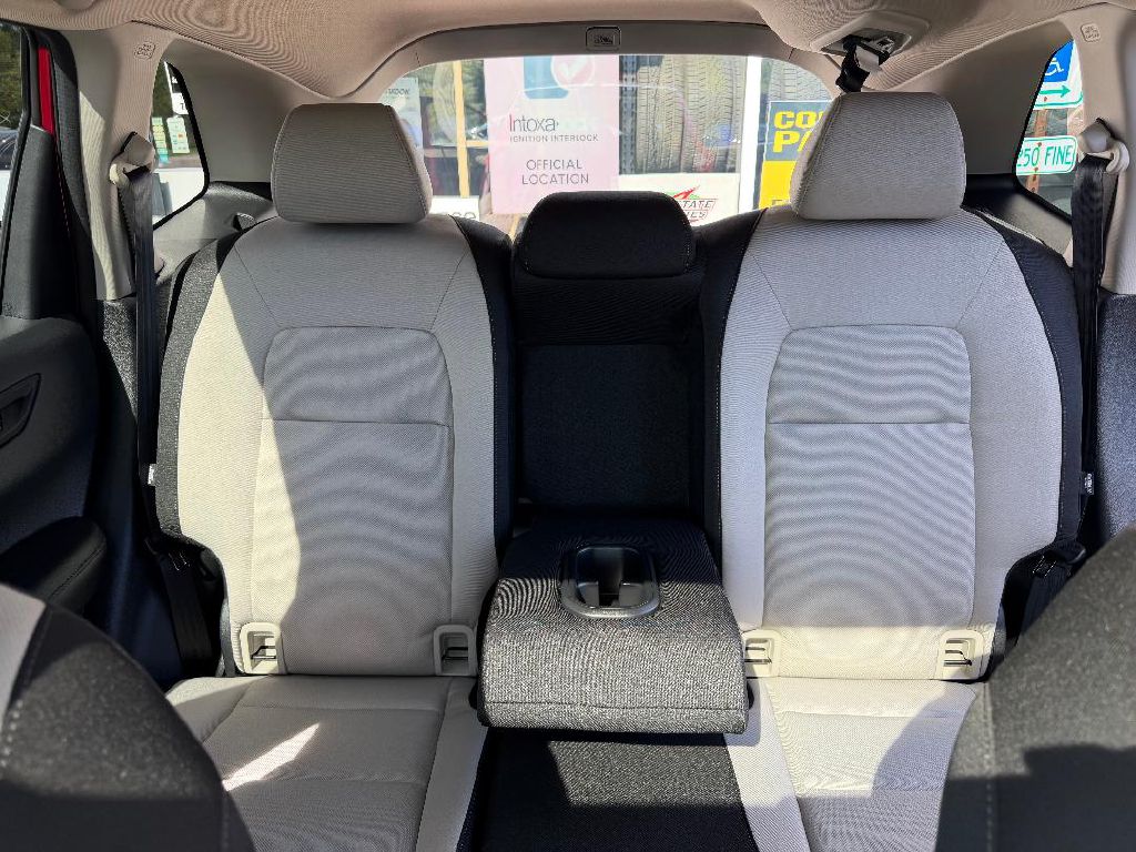 Photo 10 of this HONDA CR-V