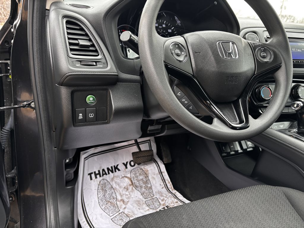 Photo 8 of this HONDA HR-V