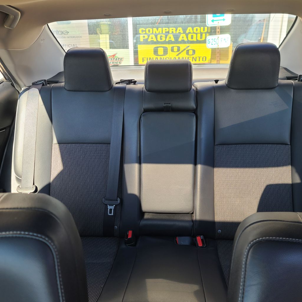 Photo 9 of this TOYOTA COROLLA