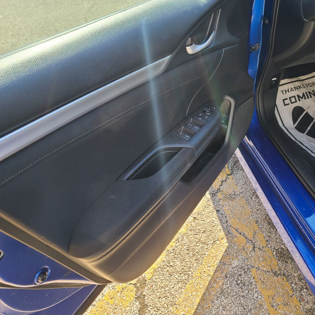 Photo 13 of this HONDA CIVIC